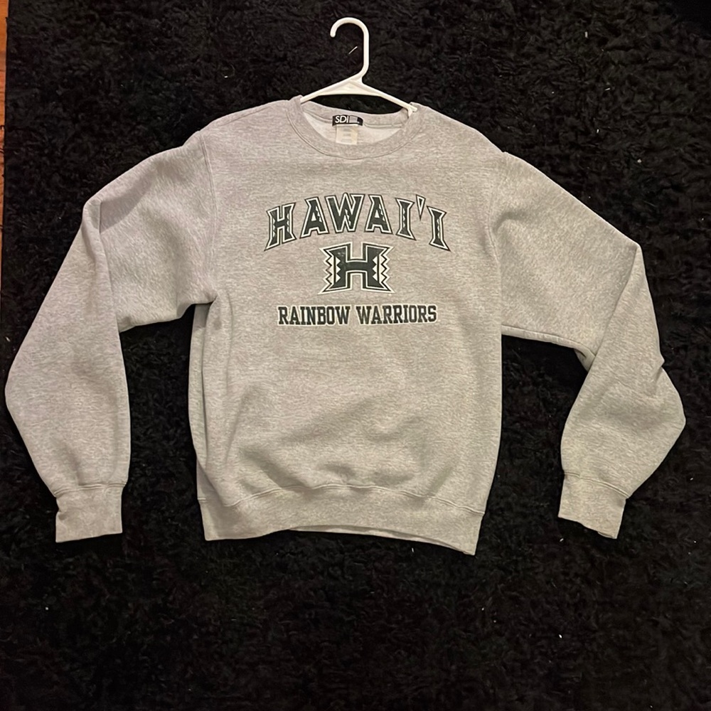 Small Women’s Crewneck.